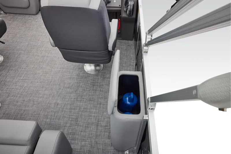 Slide: The Image of Sun Tracker Party Barge 22 RF DLX 2026 - 45