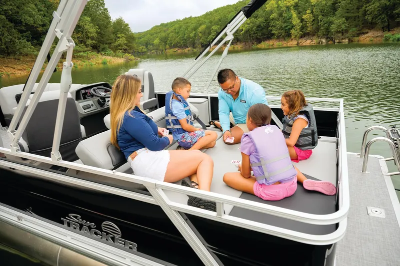 Slide: The Image of Sun Tracker Party Barge 22 RF DLX 2026 - 82