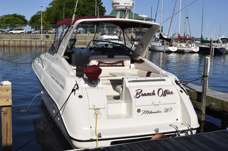 Slide: The Image of Regal Commodore 322 1997 - 3