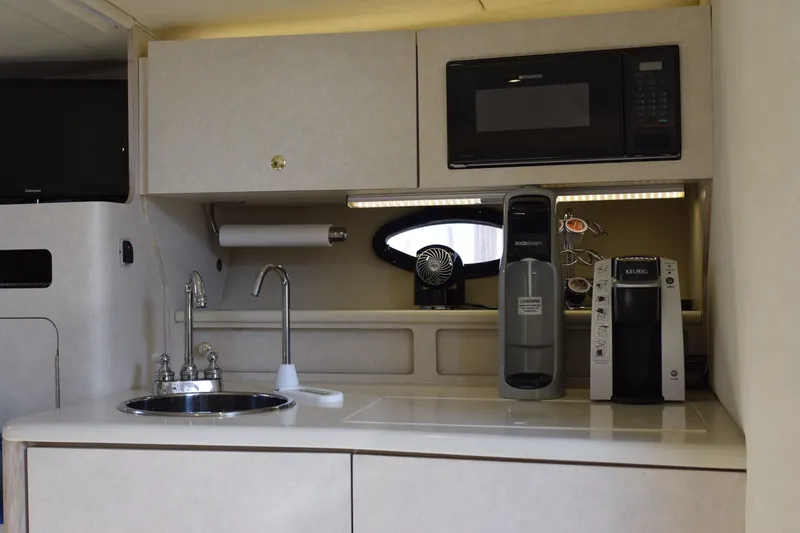 Slide: The Image of Regal Commodore 322 1997 - 33