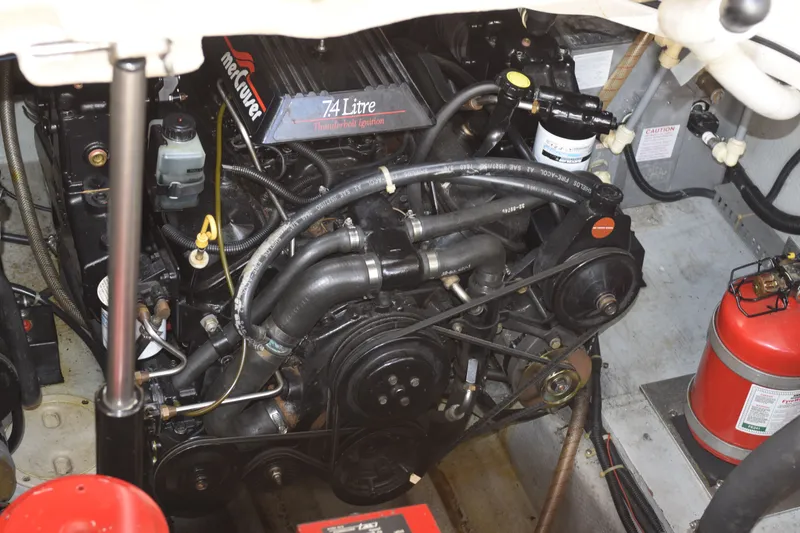 Slide: The Image of Regal Commodore 322 1997 - 41