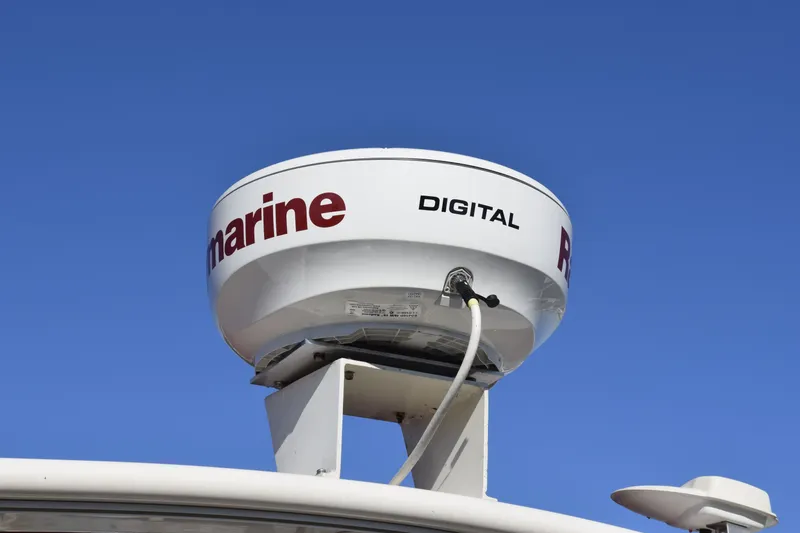 Slide: The Image of Regal Commodore 322 1997 - 43