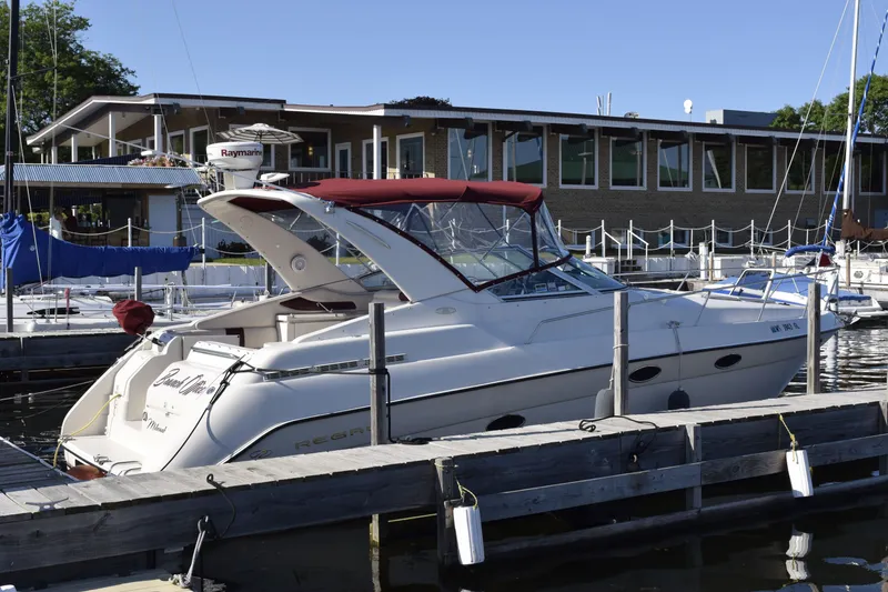 Slide: The Image of Regal Commodore 322 1997 - 5