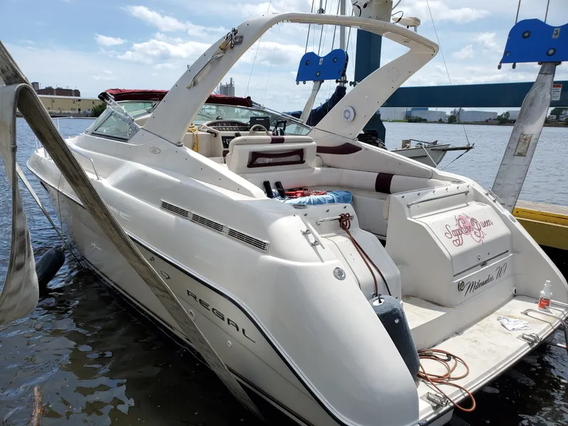 Slide: The Image of Regal Commodore 322 1997 - 8