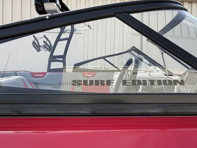 Slide: The Image of Moomba Helix 2017 - 4