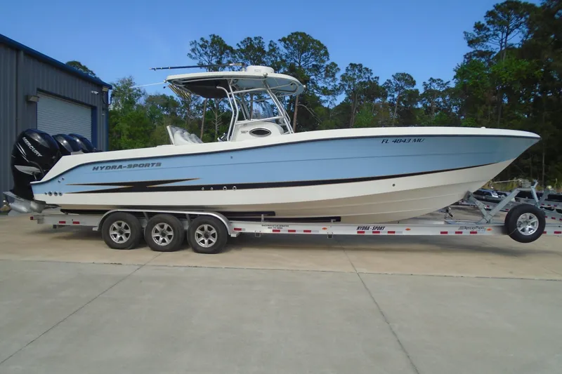 Slide: The Image of 2004 Hydra-Sports Vector 3300 CC boat on trailer, parked outdoors. - 7