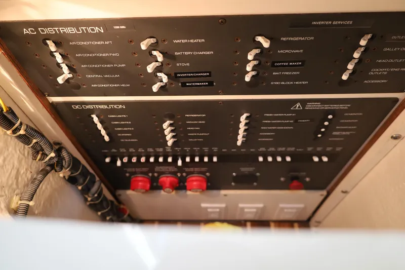 Slide: The Image of Electrical control panel on a 2005 Tiara Yachts 4200 Open boat. - 41