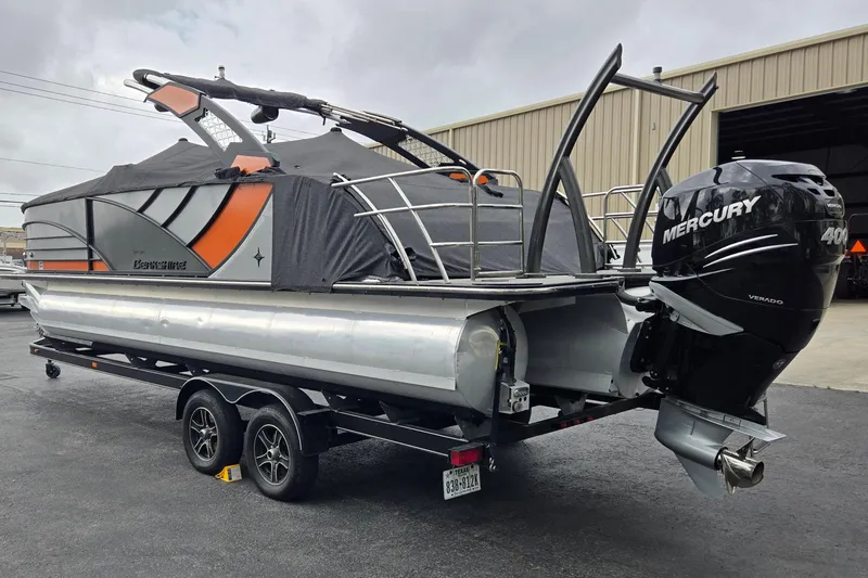 Slide: The Image of 2021 Berkshire 25 Sport CL DC 3.0+ pontoon boat with Mercury 400 engine on trailer. - 27