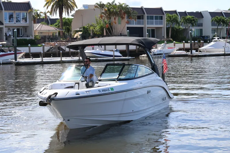Slide: The Image of Sea Ray 260 SLX OB 2026 - 2
