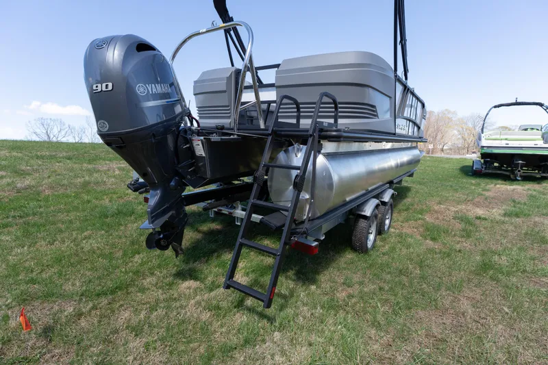 Slide: The Image of 2026 Starcraft GX 20 R DH pontoon boat with Yamaha 90 engine on trailer. - 5