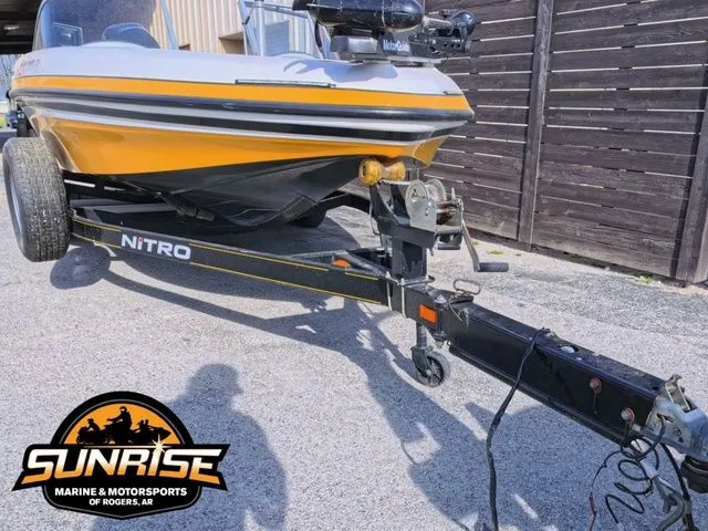 Slide: The Image of Nitro 288 Sport 2008 - 16