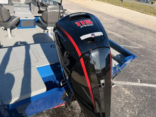 Slide: The Image of Lund 1775 Adventure Sport 2026 - 7