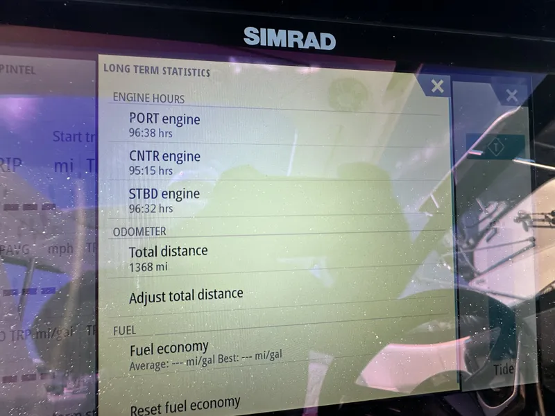 Slide: The Image of Sea Ray 320 SUNDANCER OB 2023 - 29