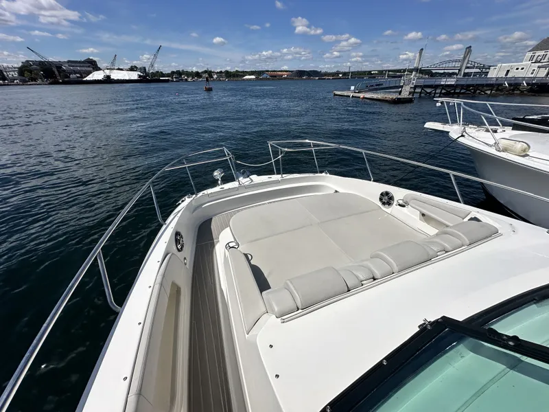 Slide: The Image of Sea Ray 320 SUNDANCER OB 2023 - 19