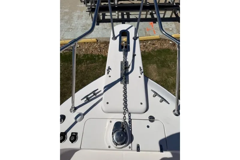 Slide: The Image of Bow of 2007 Grady-White Marlin 300 with anchor chain and railing. - 41