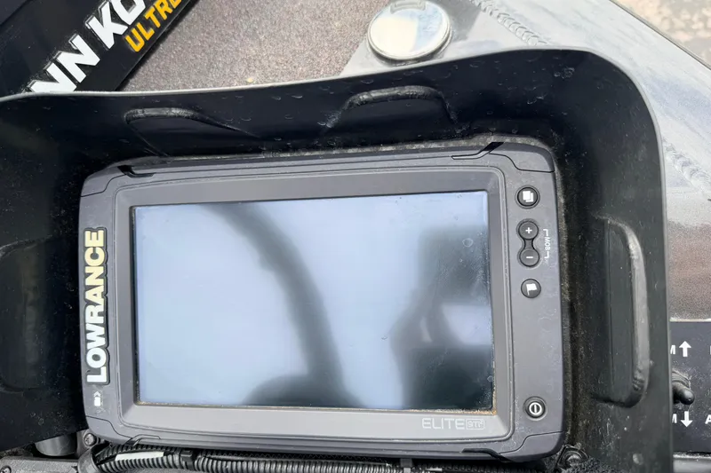 Slide: The Image of Lowrance Elite fish finder on 2020 Vexus AVX1880 boat dashboard. - 9