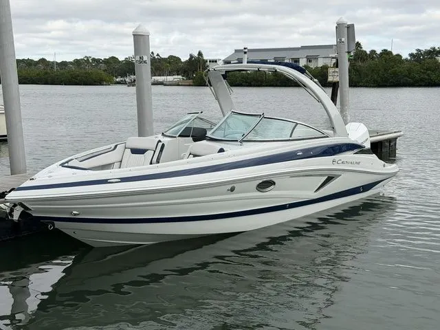 The Image of Crownline Boats 270 XSS 2026 - 1