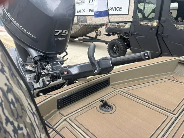Slide: The Image of Yamaha 75 outboard motor on Thor Boats 1860 Lake Hammer Elite 2026. - 13