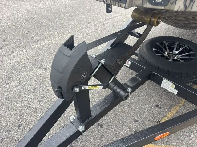 Slide: The Image of 2026 Thor Boats trailer hitch detail, model 1860 Lake Hammer Elite. - 21