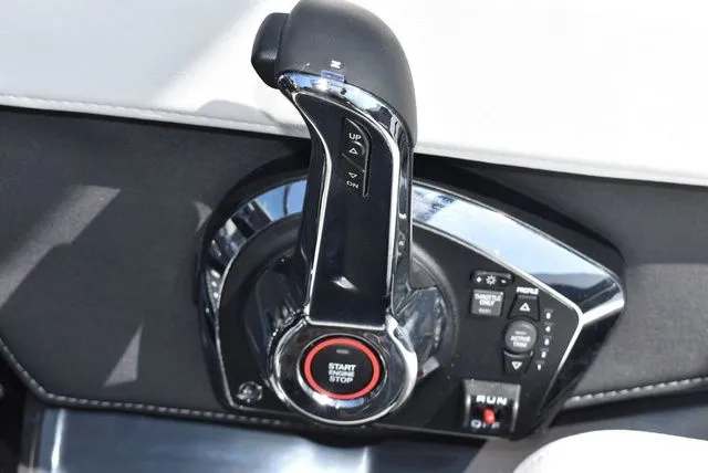 Slide: The Image of Monterey 275SS Super Sport 2026 - 56