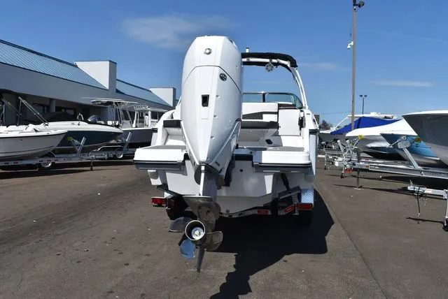 Slide: The Image of Monterey 275SS Super Sport 2026 - 6