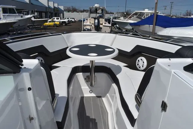 Slide: The Image of Monterey 275SS Super Sport 2026 - 79