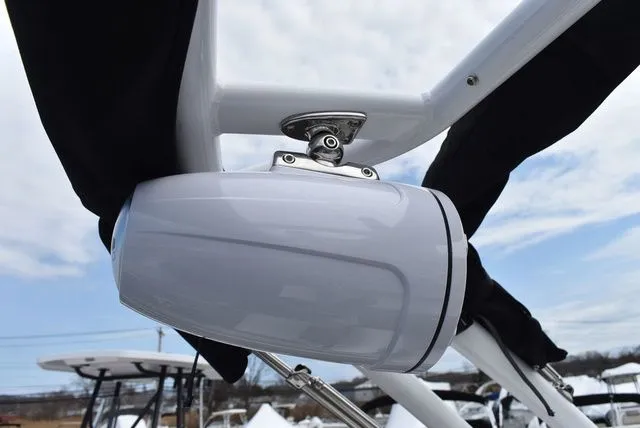 Slide: The Image of Monterey 275SS Super Sport 2026 - 82