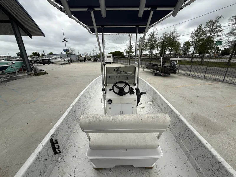 Slide: The Image of Avenger 210 Bay Runner 1991 - 13