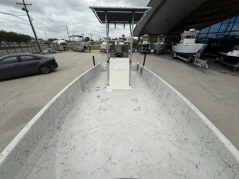 Slide: The Image of Avenger 210 Bay Runner 1991 - 14