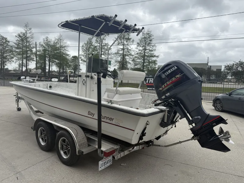 Slide: The Image of Avenger 210 Bay Runner 1991 - 4