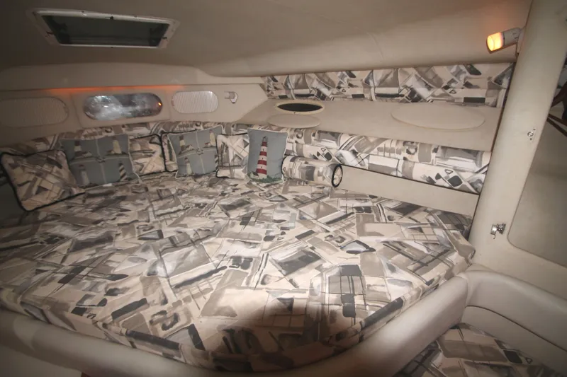 Slide: The Image of FWD Stateroom to Stbd - 19