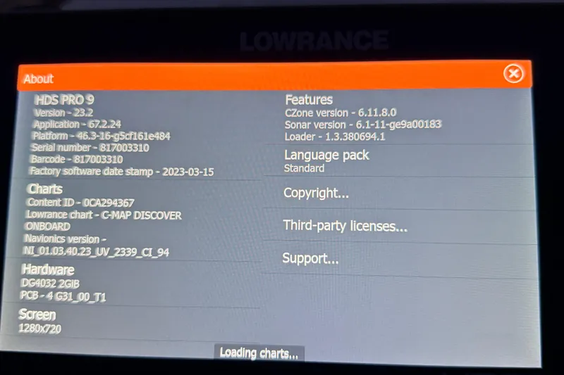 Slide: The Image of Lowrance HDS PRO 9 display showing software and hardware details for Hell's Bay Professional 2025. - 87