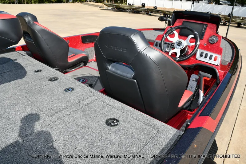 Slide: The Image of Interior of 2026 Nitro Z19 XL Pro with modern seating and controls. - 42