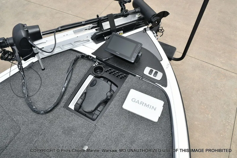 Slide: The Image of 2026 Nitro Z19 XL Pro boat with Garmin technology and controls. - 12