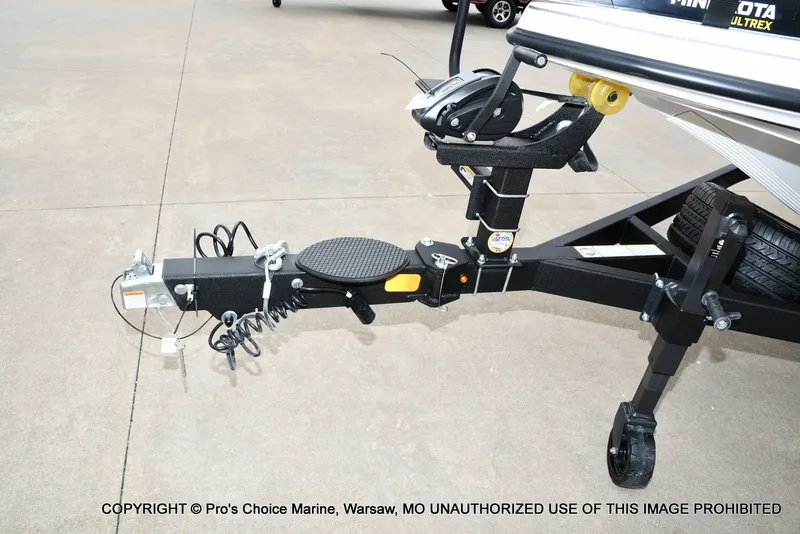 Slide: The Image of Trailer of Nitro Z19 XL Pro boat, year 2026. - 38