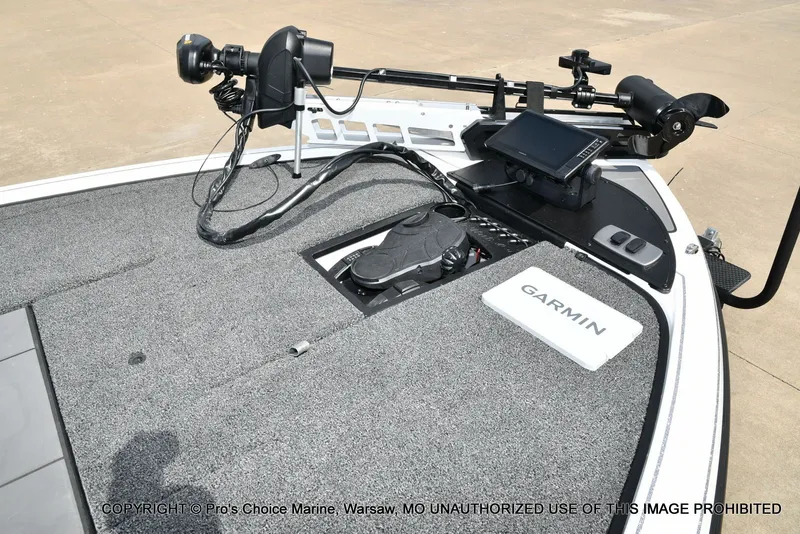 Slide: The Image of 2026 Nitro Z19 XL Pro with Garmin technology on deck. - 4