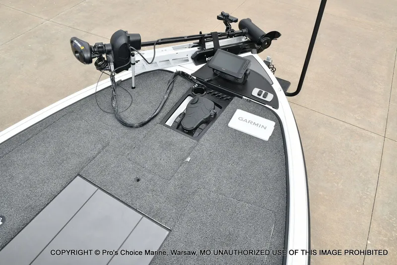 Slide: The Image of 2026 Nitro Z19 XL Pro boat with Garmin technology. - 49