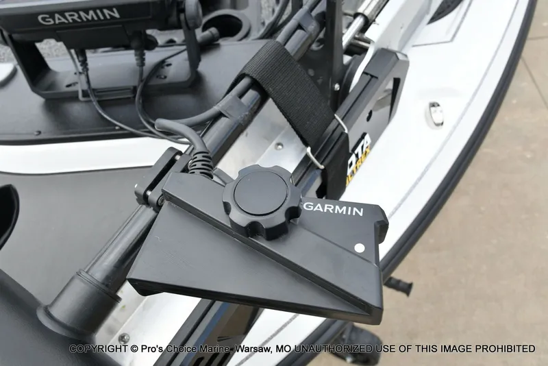 Slide: The Image of Garmin device on Nitro Z19 XL Pro boat, year 2026. - 5