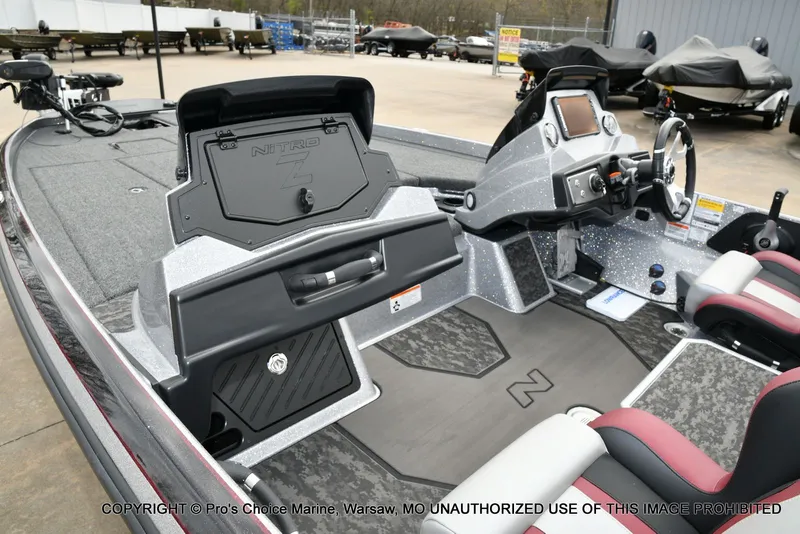 Slide: The Image of Interior of 2026 Nitro Z21 XL boat with modern features. - 15