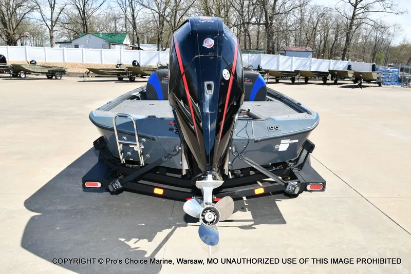 Slide: The Image of Ranger Alpha 208 Dual Console boat, rear view, 2025 model. - 26
