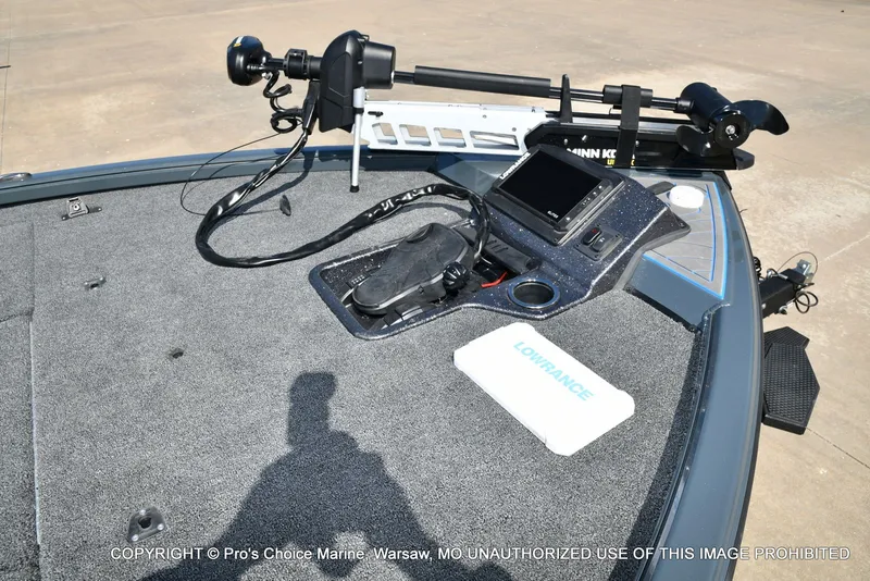 Slide: The Image of Ranger Alpha 208 Dual Console 2025 with electronics and controls. - 3