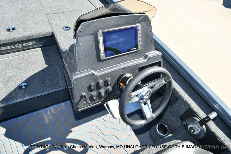 Slide: The Image of Ranger Alpha 208 Dual Console 2025 with modern steering console. - 46