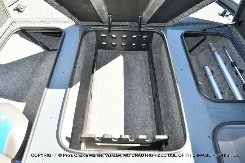 Slide: The Image of Ranger Alpha 208 Dual Console 2025 - 60