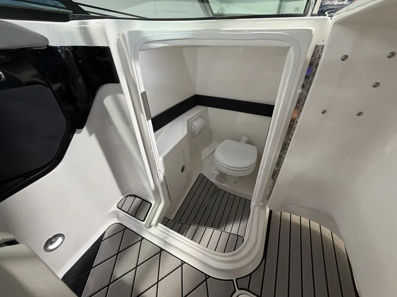 Slide: The Image of Sea Ray SLX 260 Outboard 2027 - 25