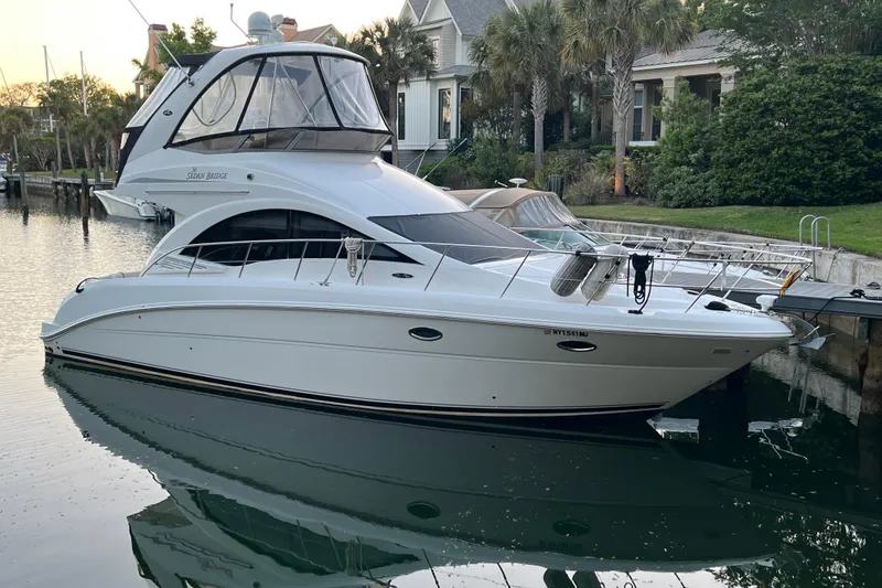 The Image of Sea Ray 36 Sedan Bridge 2007 - 0