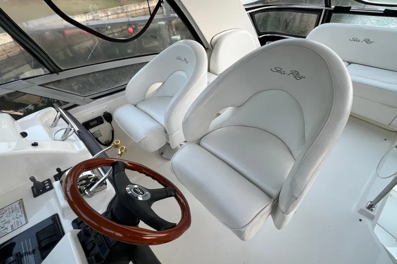 Slide: The Image of Captain & Companion Bucket Seating - 17