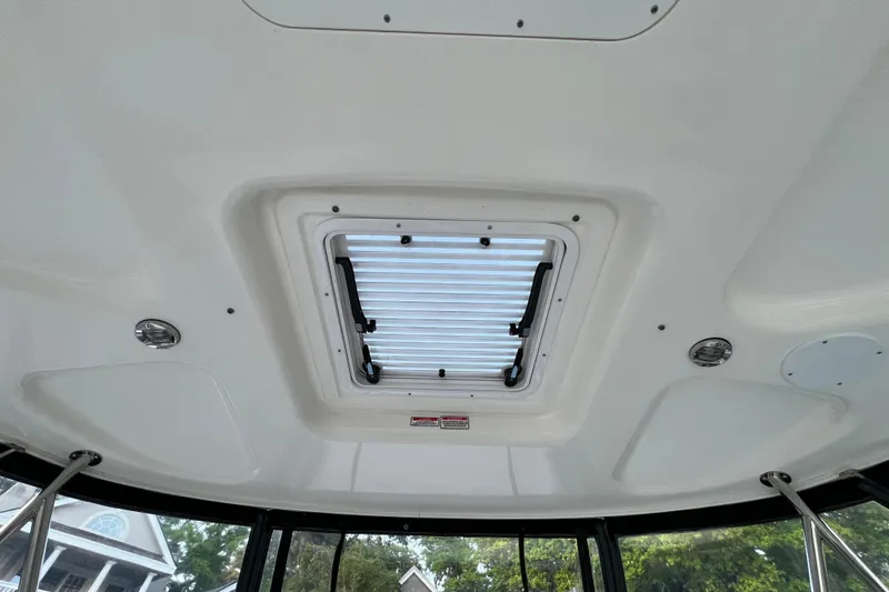 Slide: The Image of Flying Bridge Fiberglass Hardtop - 20