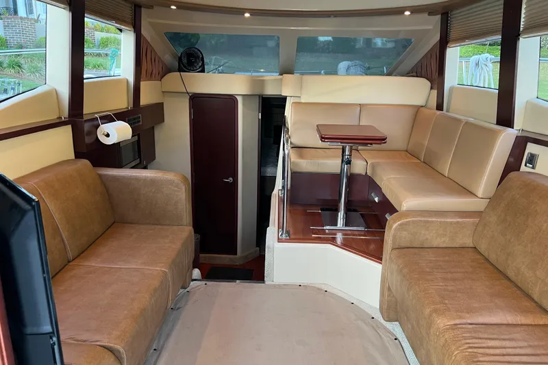 Slide: The Image of Salon - 34