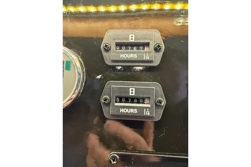 Slide: The Image of Meridian 411 Sedan 2003 - 63