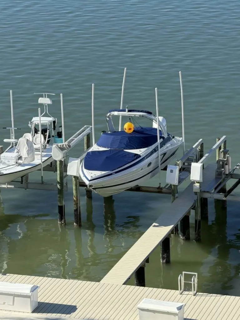 Slide: The Image of Crownline Boats 270 XSS 2026 - 6